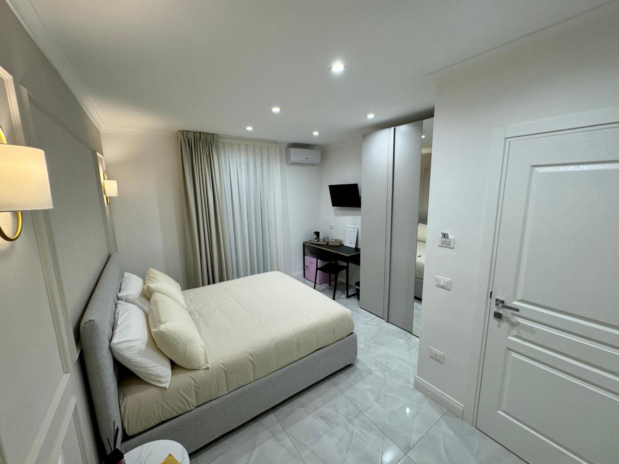 Carafa Rooms Naples Luaran gambar